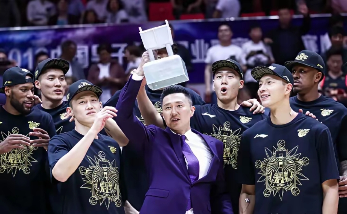 APP下载-欧篮联赛程吃紧；广东宏远集结日状态回暖；底气十足；球队文化再被提及(欧篮联篮球比赛赛程)